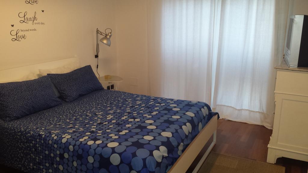Apartment Oltremarestudios Νάπολη Δωμάτιο φωτογραφία