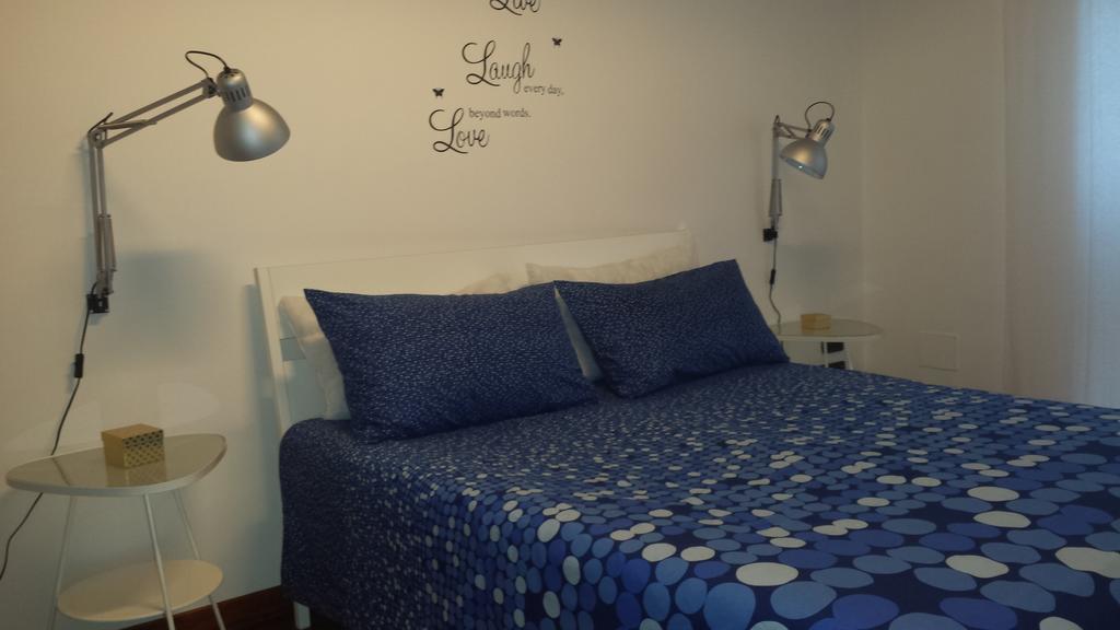 Apartment Oltremarestudios Νάπολη Δωμάτιο φωτογραφία